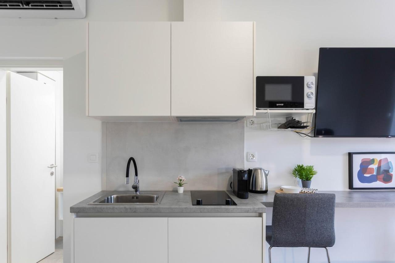 Bright And Modern Apartments In City Center Zagreb Bagian luar foto