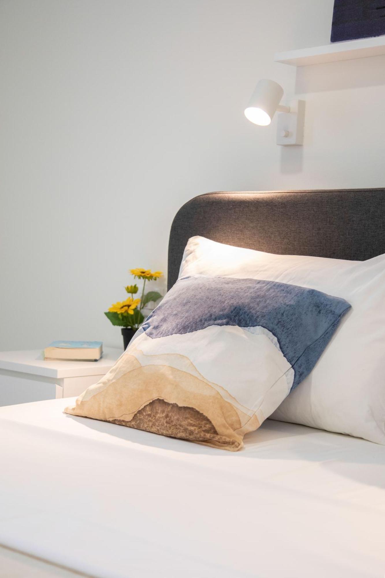 Bright And Modern Apartments In City Center Zagreb Bagian luar foto
