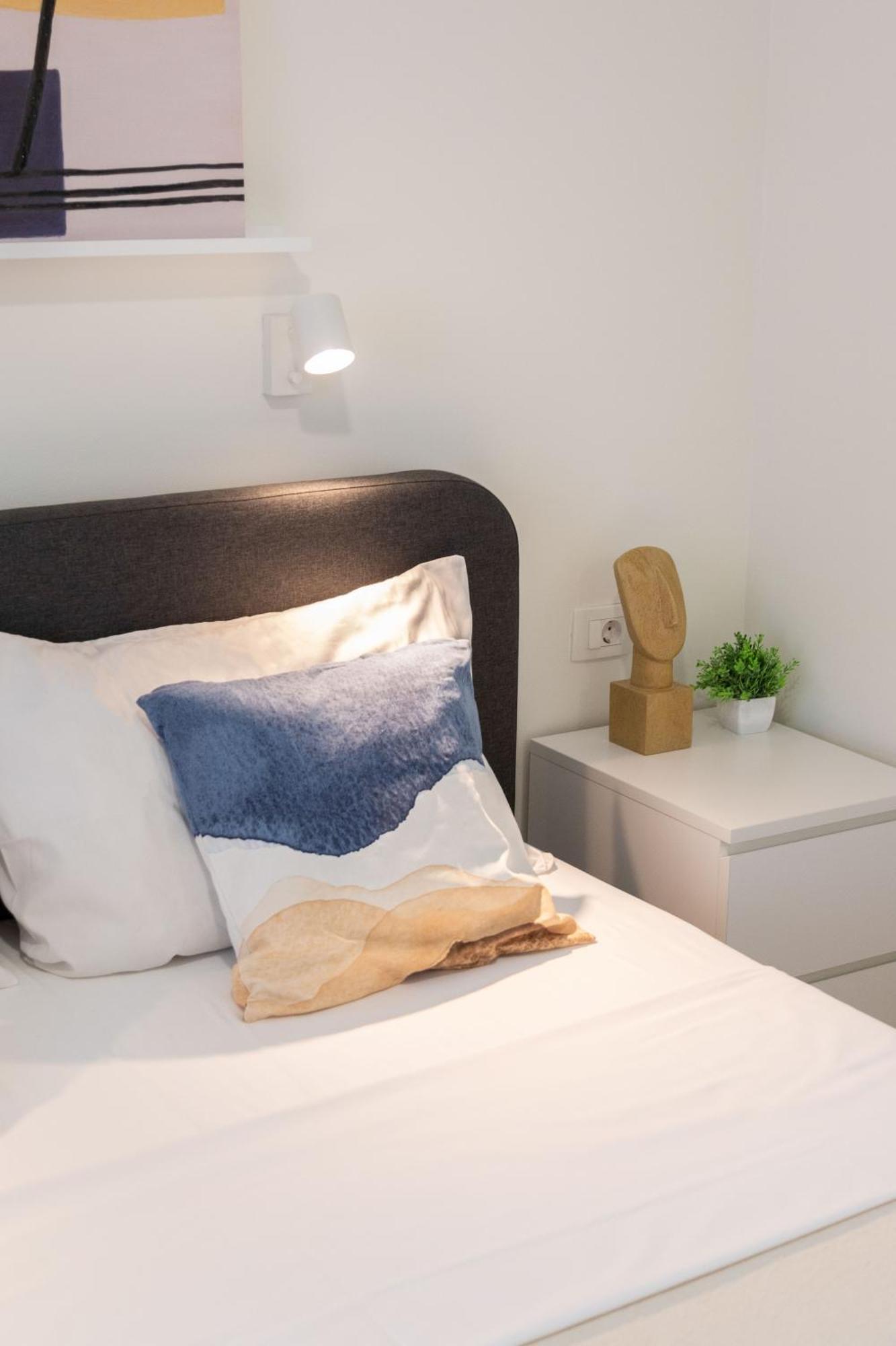 Bright And Modern Apartments In City Center Zagreb Bagian luar foto