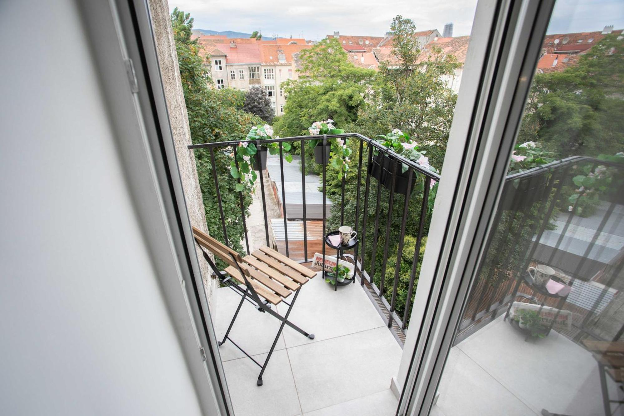 Bright And Modern Apartments In City Center Zagreb Bagian luar foto